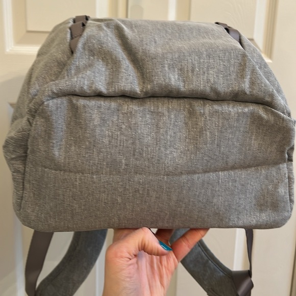 NEW Vera Bradley Lighten Up Sporty Backpack in Medium Heather Gray - Picture 7 of 16